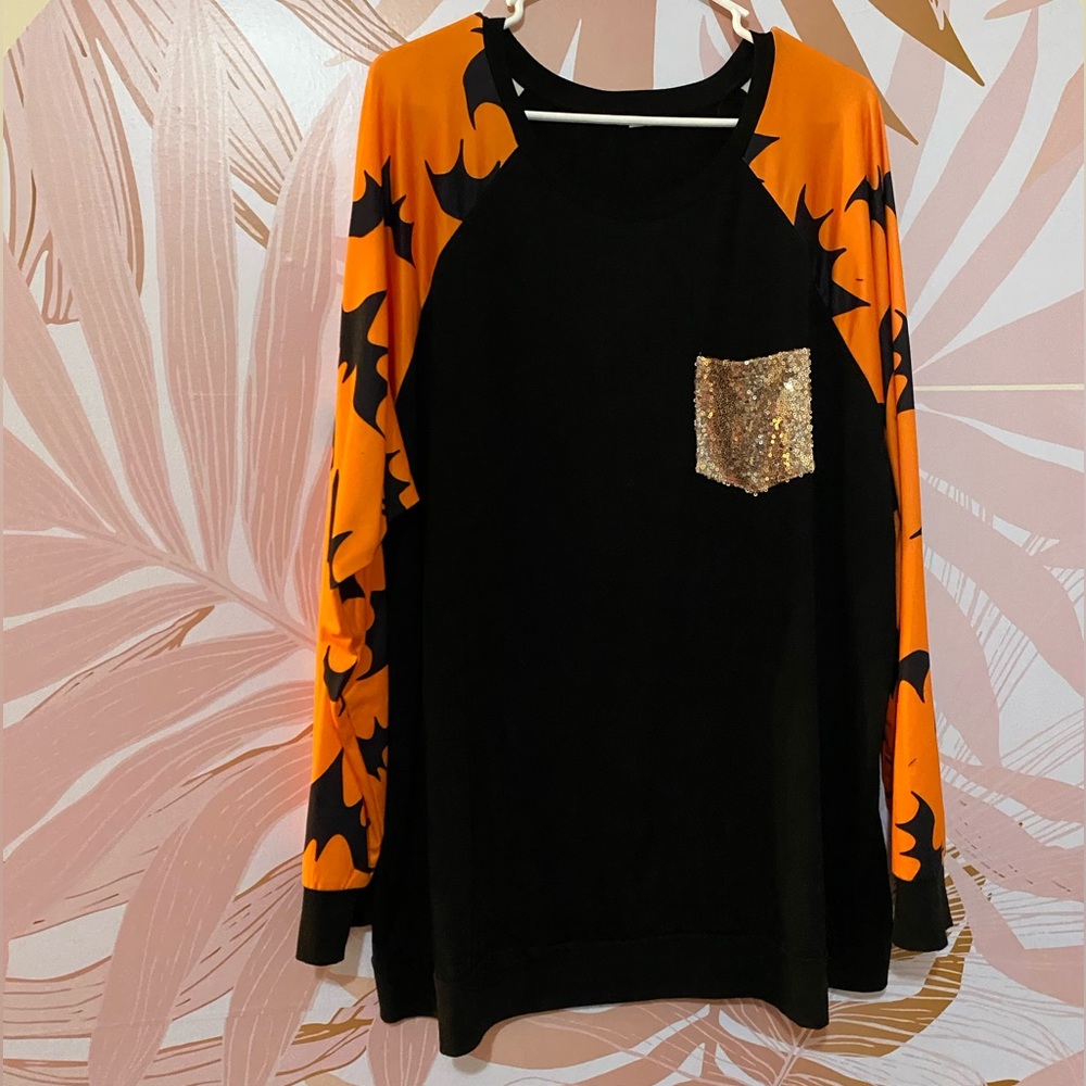 Bat 🦇 sleeve top